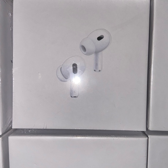 Apple AirPods Pro in White